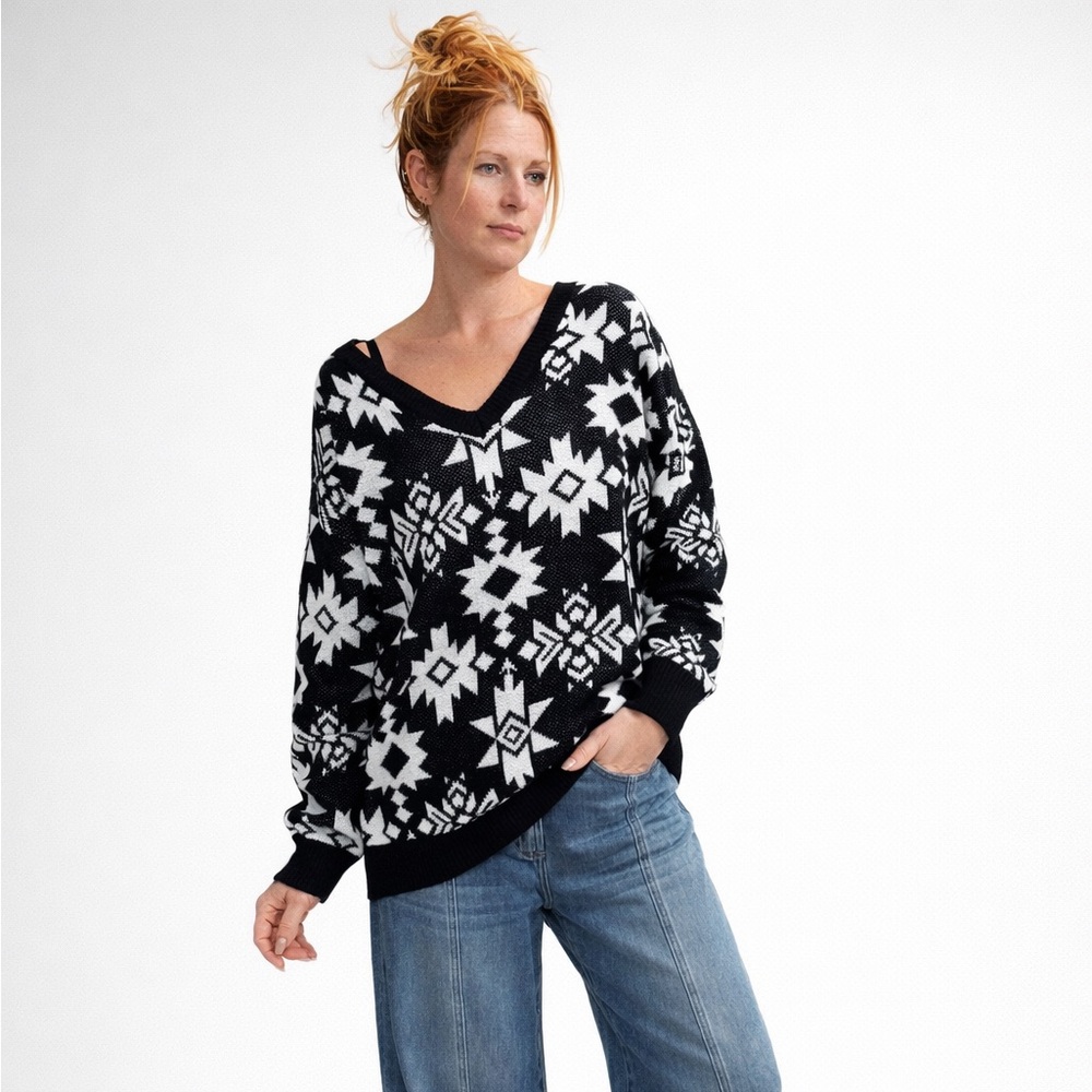 NWT “Torrie” V-Neck Sweater